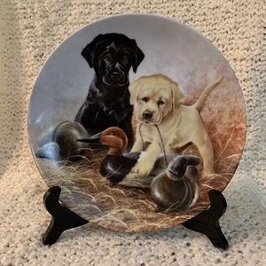 Collector plate, Labrador Retrievers. 1988.